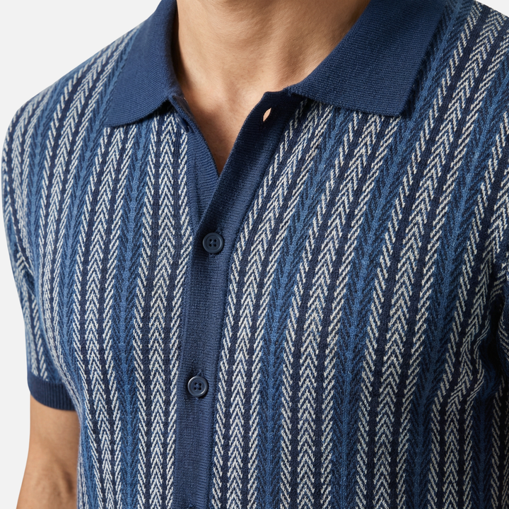 Men's Slim-Fit Summer Shirt with Ribbed Collar and Cuffs